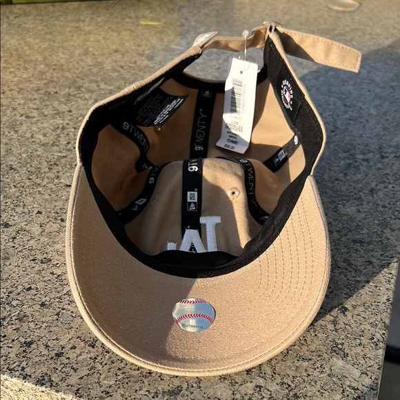 Tan LA Baseball Cap - Picture 2 of 3